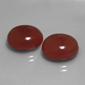 Corniola naturale rosso da  ct, taglio ovale, traslucido
