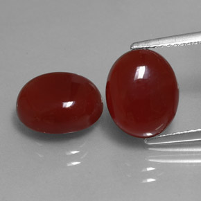 Corniola naturale rosso da  ct, taglio ovale, traslucido