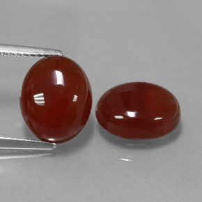 Corniola naturale rosso da  ct, taglio ovale, traslucido