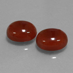 Corniola naturale rosso da  ct, taglio ovale, traslucido