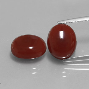 Corniola naturale rosso da  ct, taglio ovale, traslucido