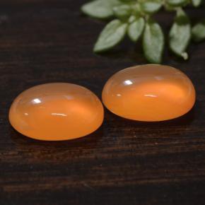 Corniola naturale arancione da 2,39 ct, taglio ovale, traslucido