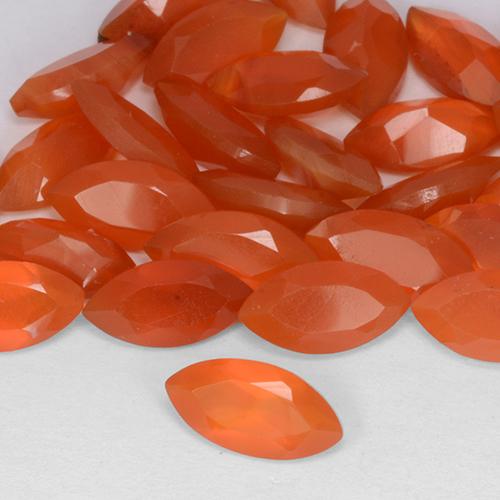 Corniola Arancio scuro rossastro naturale da 0.51 ct, Taglio marquise, Traslucido