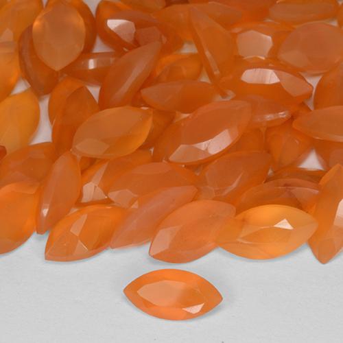 Corniola Arancione rossastra naturale da 0.51 ct, Taglio marquise, Traslucido