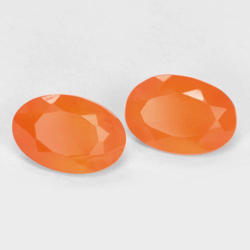 Corniola naturale arancione da 0,77 ct, taglio ovale, traslucido