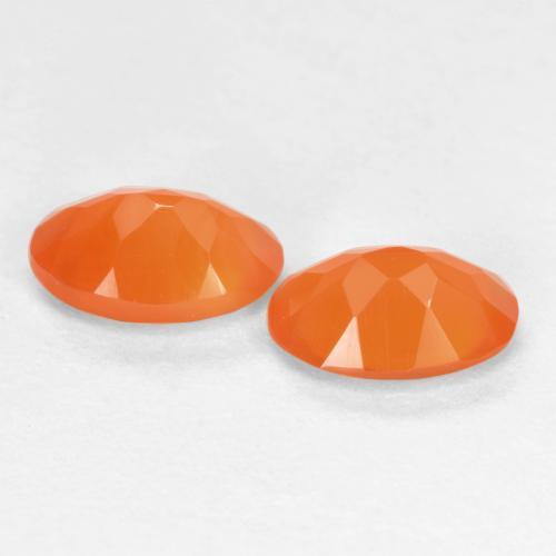 Corniola naturale arancione da 0,77 ct, taglio ovale, traslucido
