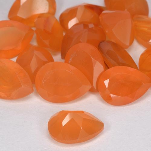 Corniola naturale arancione da 3,84 ct, taglio a pera, trasparente