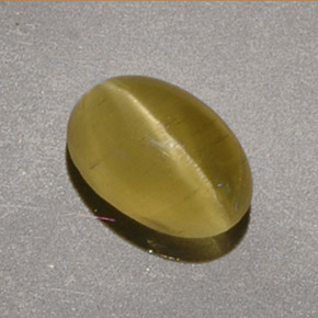 Cat's eye apatite naturale giallo da 1,40 ct, taglio ovale, traslucido