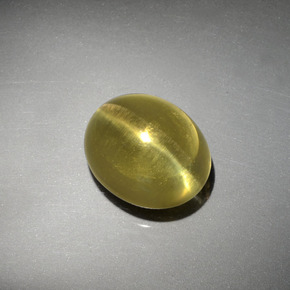 Apatite occhio di gatto Verde dorato naturale da 8.38 ct, Taglio ovale, Trasparente