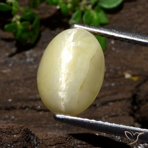 3.68ct Naturale Caldo bianco sporco Opale Occhio di Gatto, Ovale, Opaco