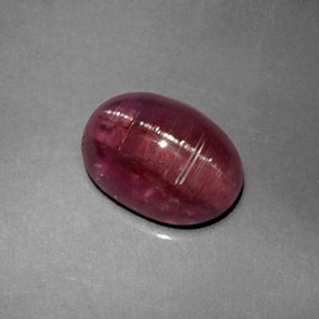 Cat's eye tourmaline naturale rosa da 2,61 ct, trasparente, trasparente/traslucido