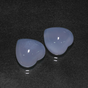Calcedonio naturale blu da  ct, a forma di cuore, traslucido