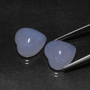 Calcedonio naturale blu da  ct, a forma di cuore, traslucido