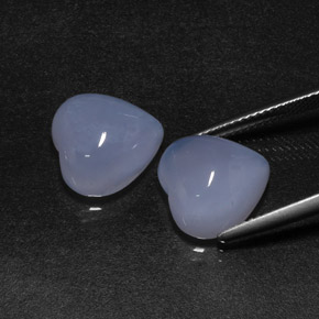 Calcedonio naturale blu da  ct, a forma di cuore, traslucido