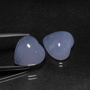 Calcedonio naturale blu da  ct, a forma di cuore, traslucido