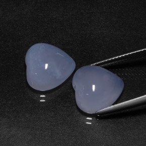 Calcedonio naturale blu da  ct, a forma di cuore, traslucido