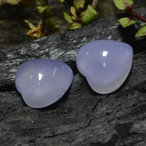 Calcedonio naturale blu da 13,65 ct, a forma di cuore, traslucido