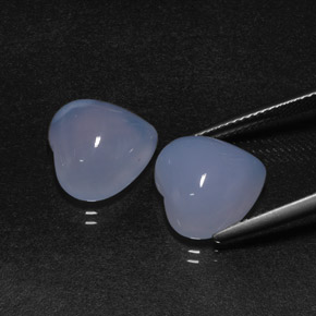 Calcedonio naturale blu da  ct, a forma di cuore, traslucido
