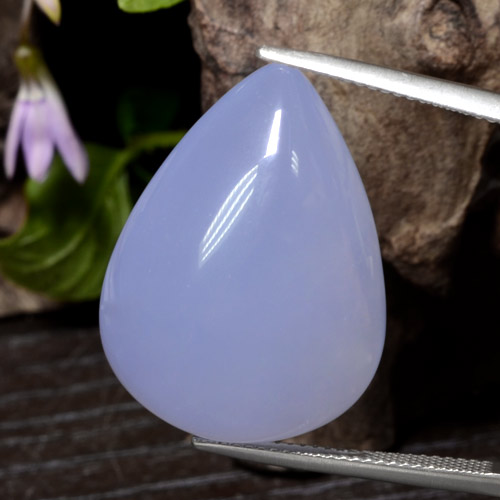 Calcedonio naturale blu da 33,78 ct, taglio a pera, traslucido