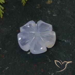 Calcedonio Blu violaceo chiaro naturale da 5.64 ct, Taglio a fiore, Traslucido
