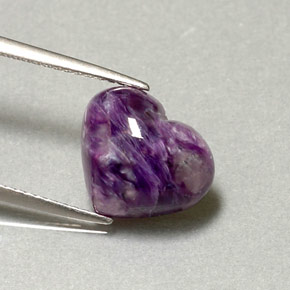 Caroite naturale viola da 4,16 ct, a forma di cuore, opaco