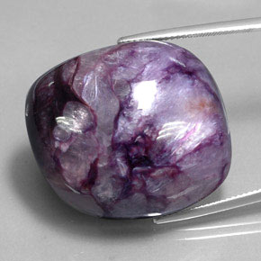 Charoite Viola naturale da 73.87 ct, Forma fantasia, Opaco