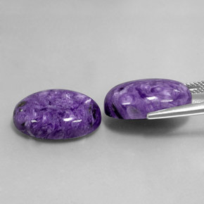 Caroite naturale viola da  ct, taglio ovale, opaco