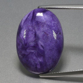 Charoite Viola naturale da 15.70 ct, Taglio ovale, Opaco