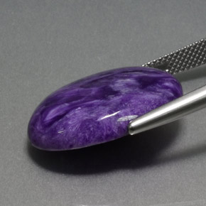 Charoite Viola naturale da 14.40 ct, Taglio ovale, Opaco