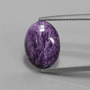 Charoite Viola naturale da 4.38 ct, Taglio ovale, Opaco