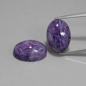 Caroite naturale viola da  ct, taglio ovale, opaco