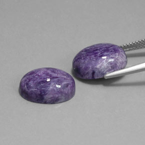 Caroite naturale viola da  ct, taglio ovale, opaco