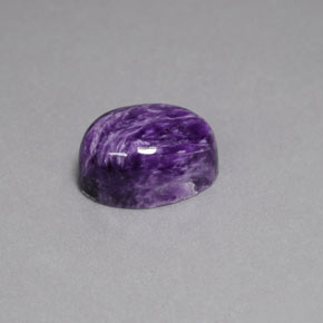Charoite Viola naturale da 8.26 ct, Taglio ovale, Opaco