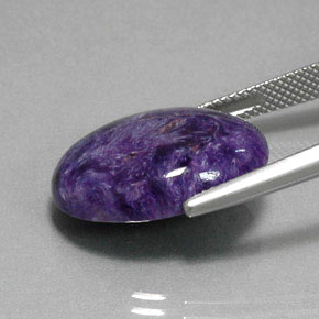 Charoite Viola naturale da 13.10 ct, Taglio ovale, Opaco