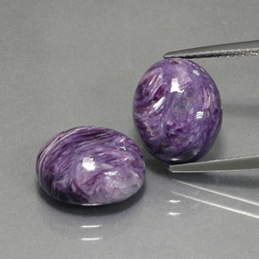 Caroite naturale viola da  ct, taglio ovale, opaco