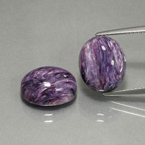 Caroite naturale viola da  ct, taglio ovale, opaco