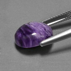 Charoite Viola naturale da 4.47 ct, Taglio ovale, Opaco