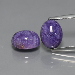Caroite naturale viola da  ct, taglio ovale, opaco