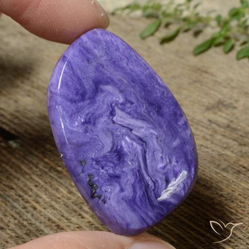 39.50ct Naturale Viola Intenso Charoite, Taglio a fantasia, Opaco