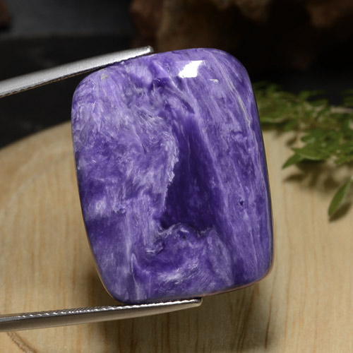 Charoite Viola Intenso naturale da 29.36 ct, Taglio a cuscino, Opaco