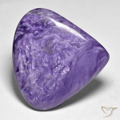 Caroite naturale viola da 51,09 ct, taglio a pera, opaco