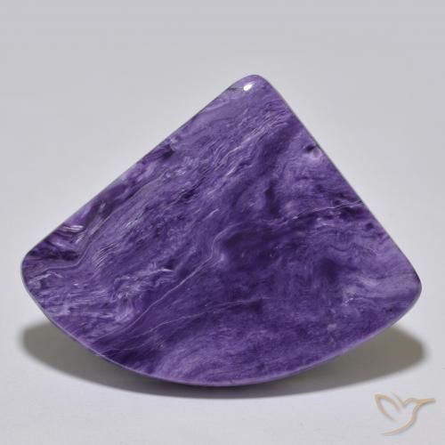 55.11ct Naturale Viola medio Charoite, Taglio a fantasia, Opaco
