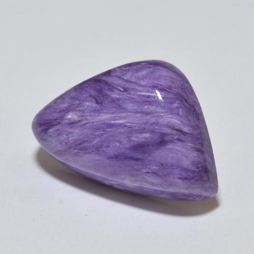 Charoite Viola Chiaro Viola naturale da 7.86 ct, Taglio trillion, Opaco