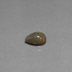 Opale cioccolato naturale multicolore da 0,61 ct, taglio a pera, opaco