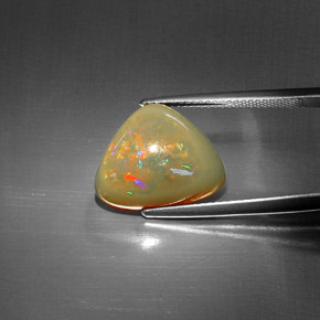 Opale cioccolato naturale multicolore da 5,44 ct, trillion, opaco