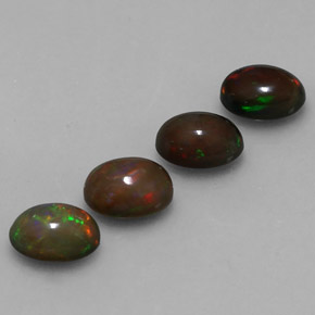 Opale cioccolato naturale multicolore da 2,29 ct, taglio ovale, traslucido