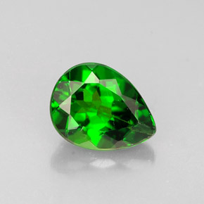 Diopside cromifero naturale verde da 0,70 ct, taglio a pera, VS