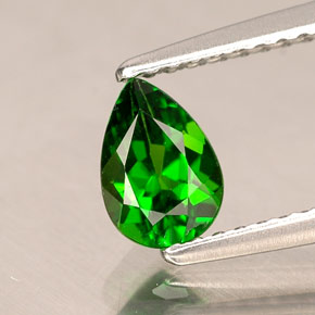 Diopside cromifero naturale verde da 0,69 ct, taglio a pera, VVS-VS