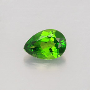 Diopside di cromo Verde naturale da 0.70 ct, Forma a pera, VVS-VS