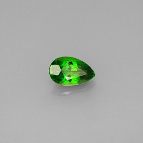 Diopside cromifero naturale verde da 0,46 ct, taglio a pera, VVS